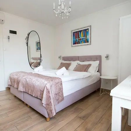 Konukevi Paradise Split